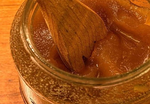 565f651c-0b18-407b-ae7c-5ec30a0a0a6c-honey-690x480